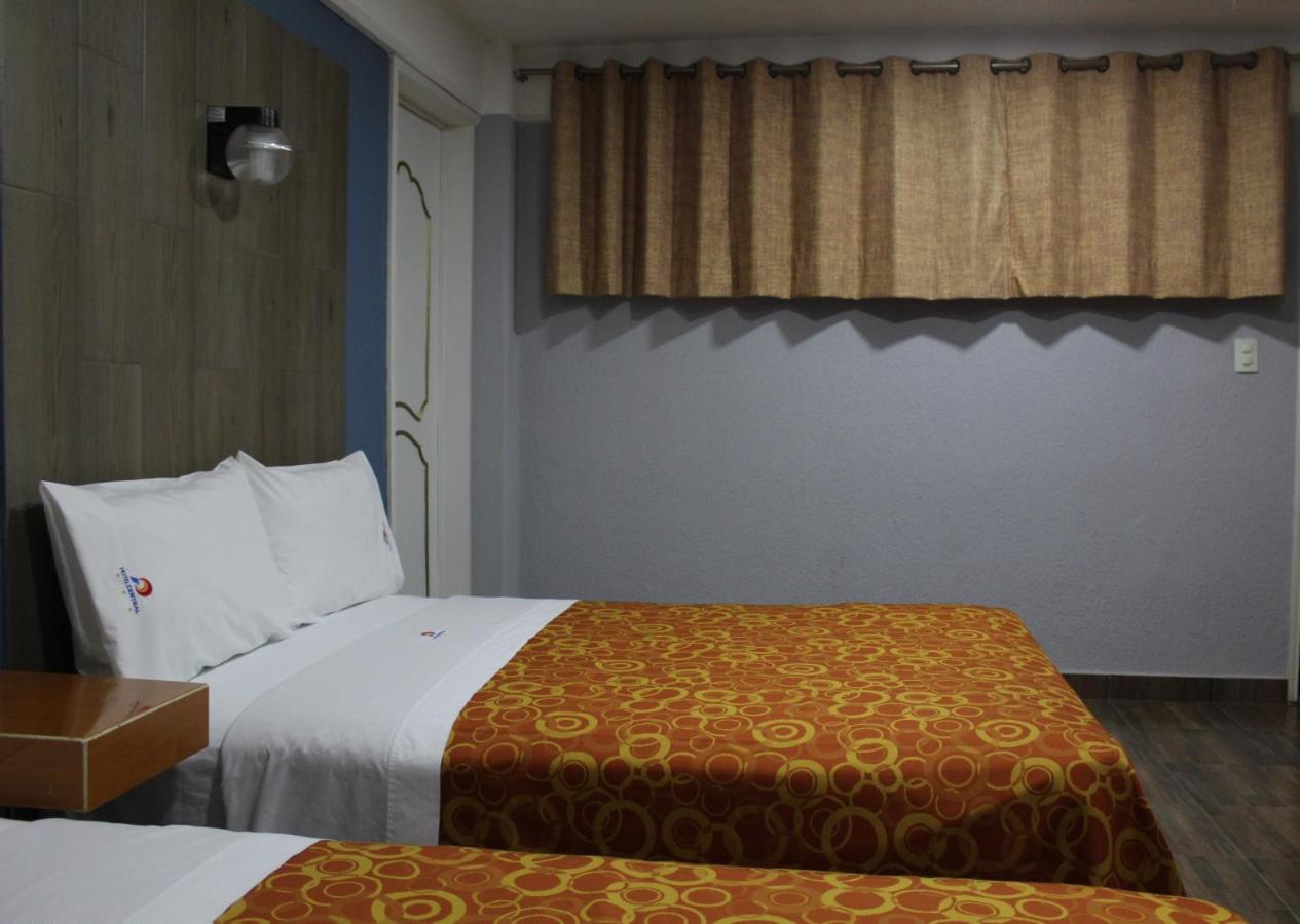 פואבלה Hotel Central מראה חיצוני תמונה